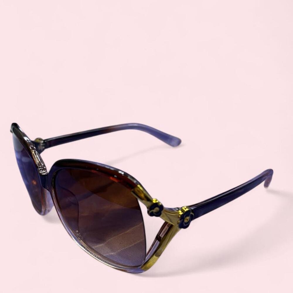 Oversized brown gradient sunglasses with gold floral accents Glamour luxe retro